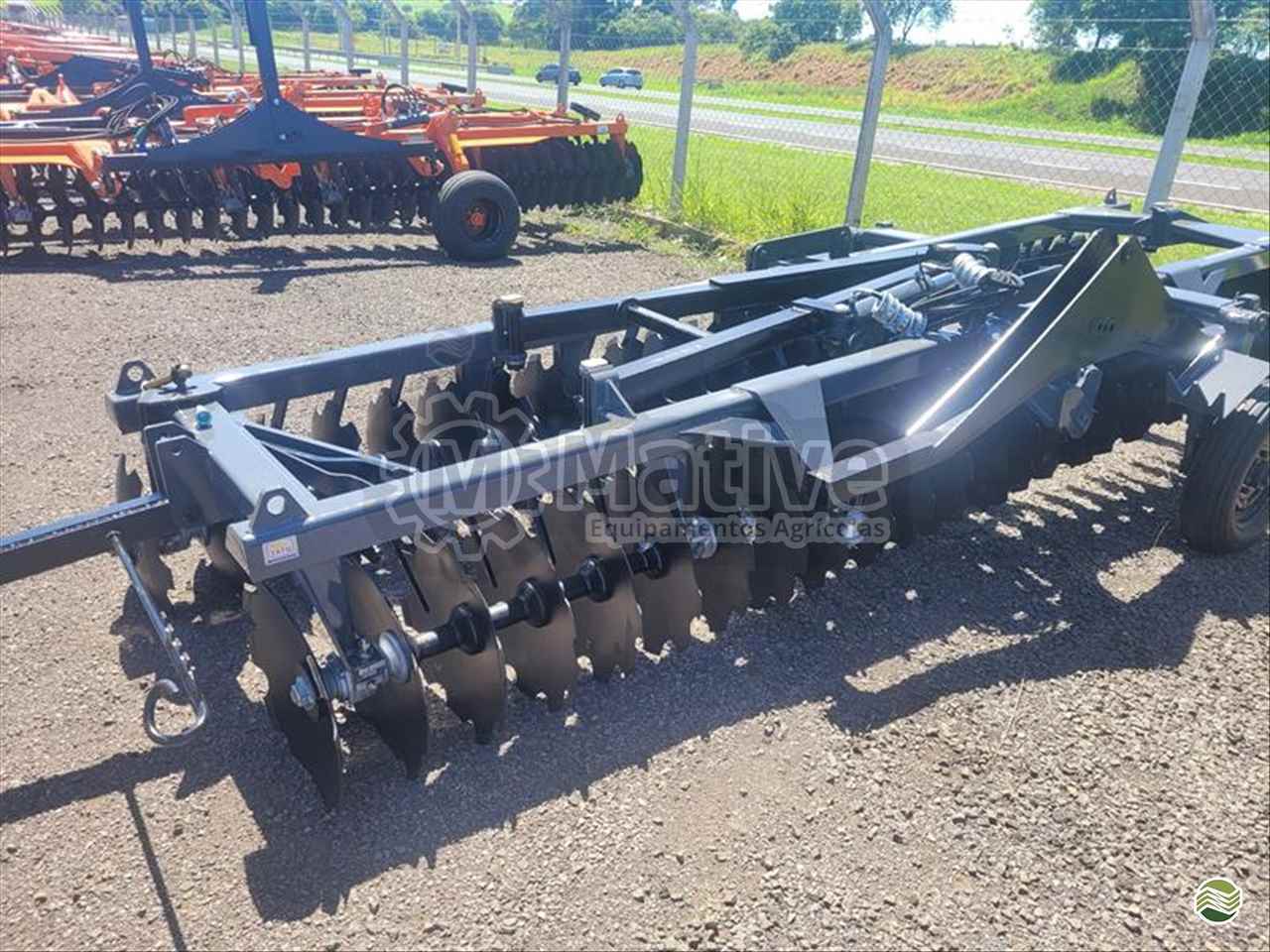 IMPLEMENTOS AGRICOLAS GRADE NIVELADORA NIVELADORA 56 DISCOS Mative Equipamentos Agrícolas  MARTINOPOLIS SÃO PAULO SP